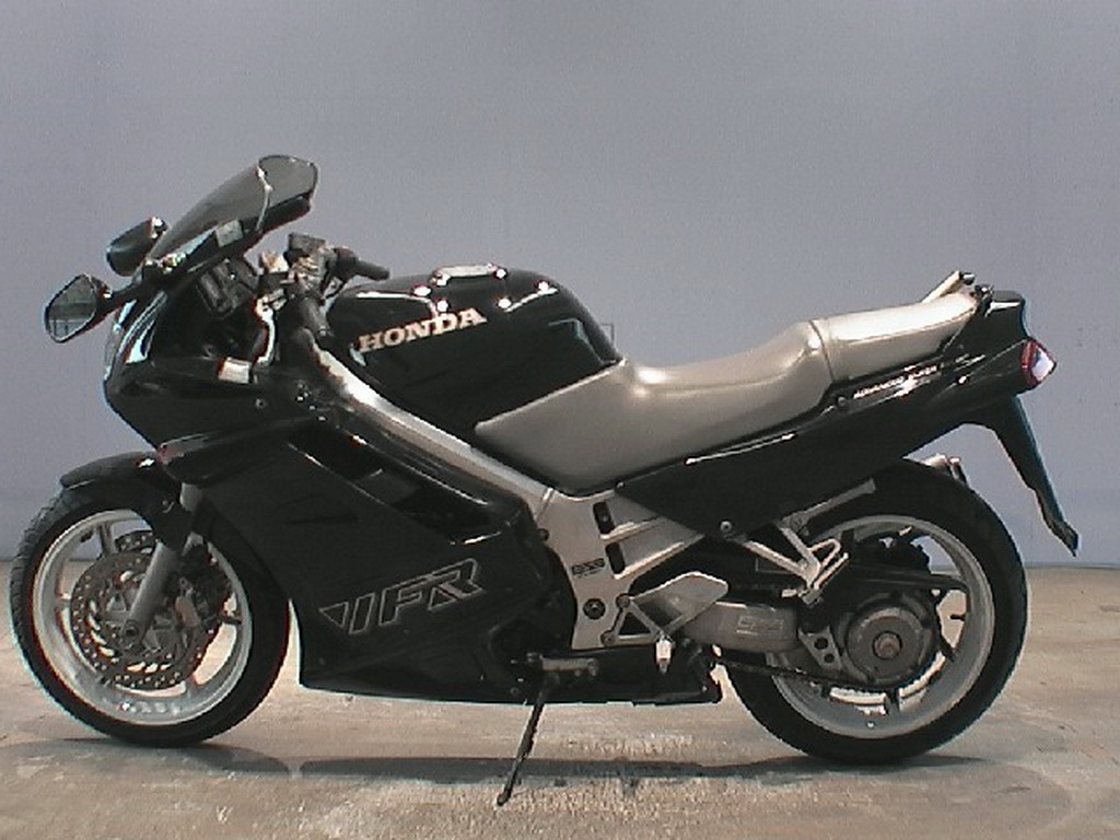 Купить мотоцикл Honda VFR750-2 1990 фото 3